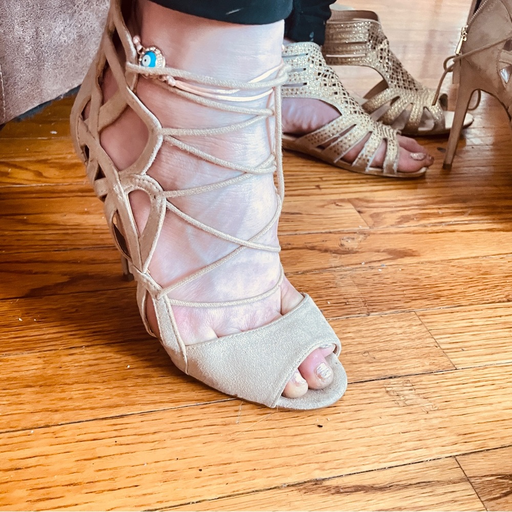High heels - Picture 5 of 5